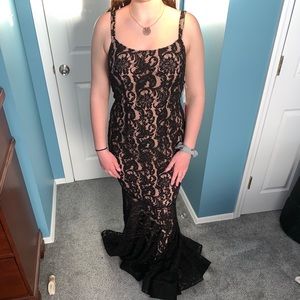 JOVANI BLACK LACE PROM DRESS- NEW